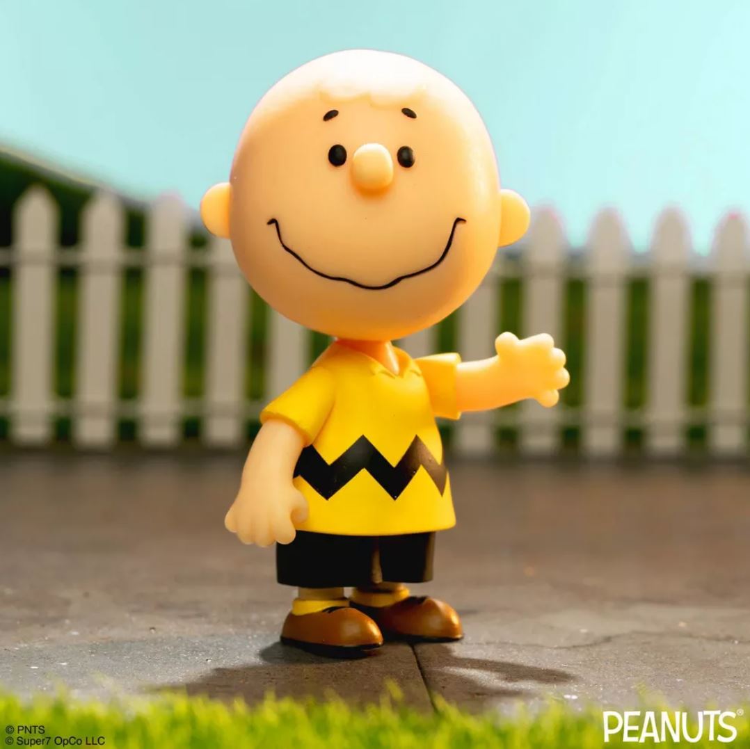 Super7 ReAction Peanuts Wave 7 Charlie Brown Collectible Figure